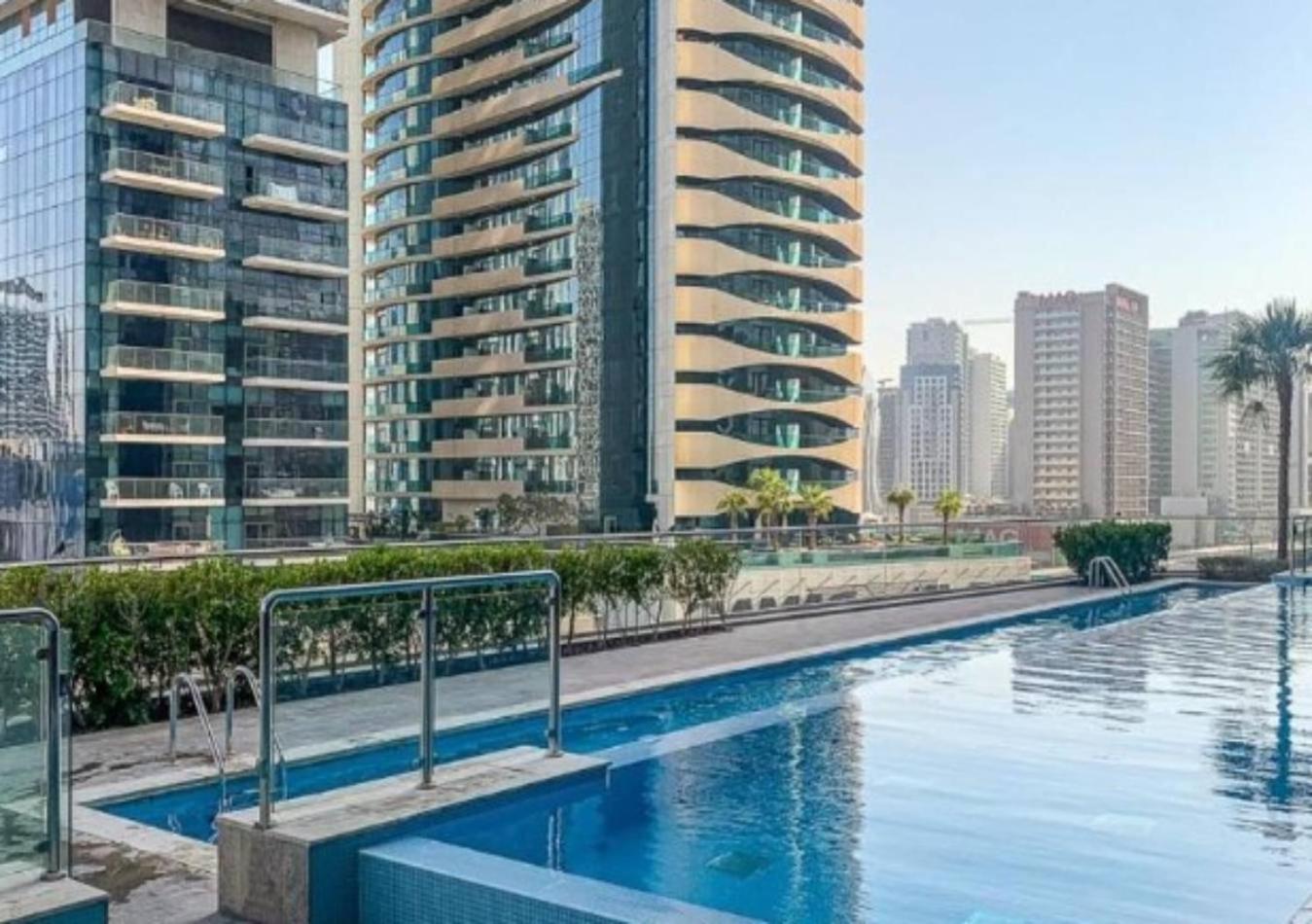 Modern 1Br Apartment, High Floor, Near Dubai Mall Luaran gambar